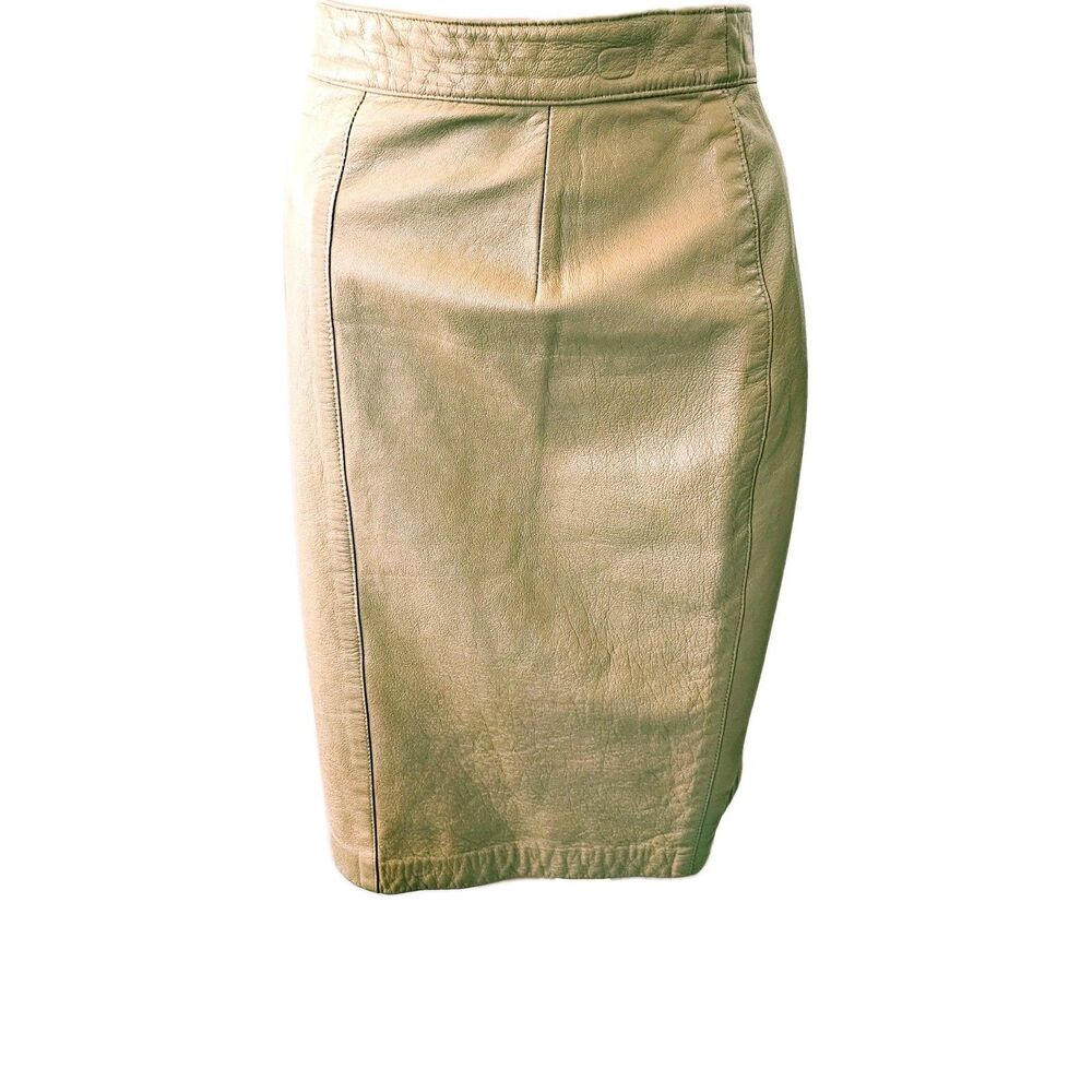 Vintage Skirt 💯 Leather